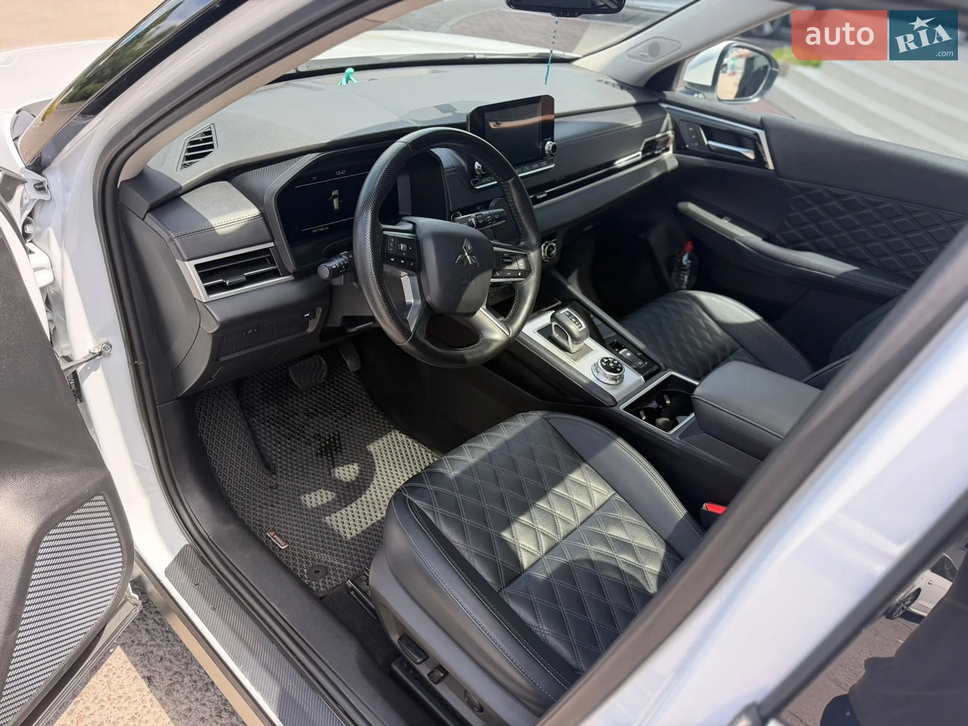 2024 Mitsubishi Outlander - мініатюра 21