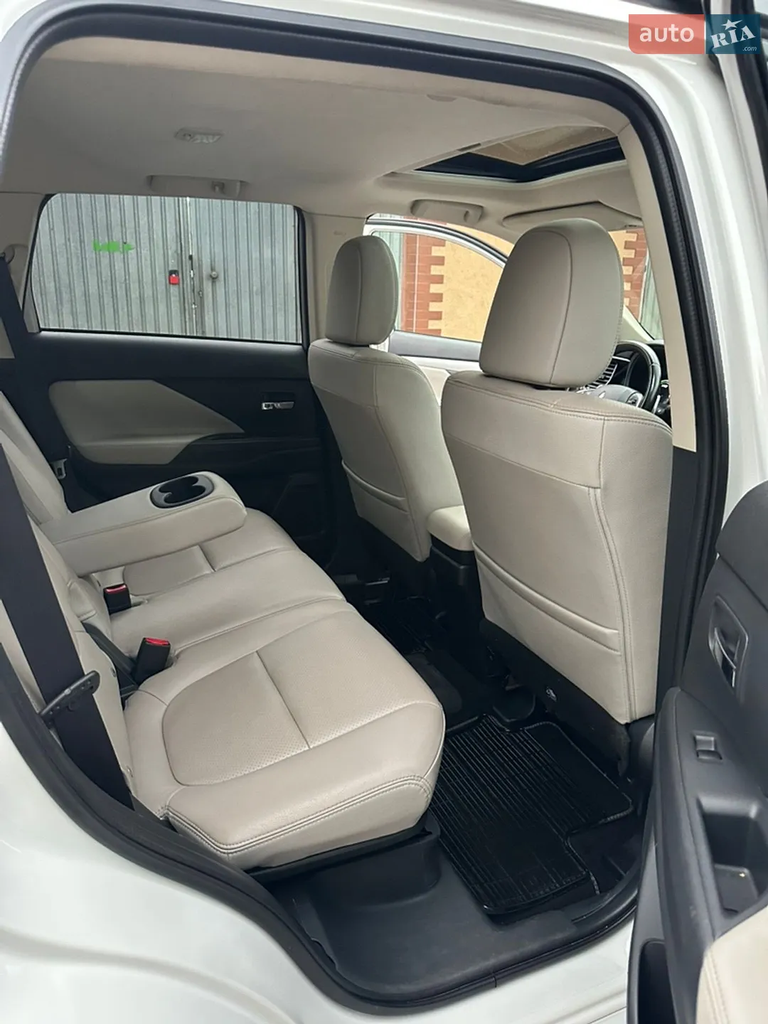 2013 Mitsubishi Outlander - мініатюра 32