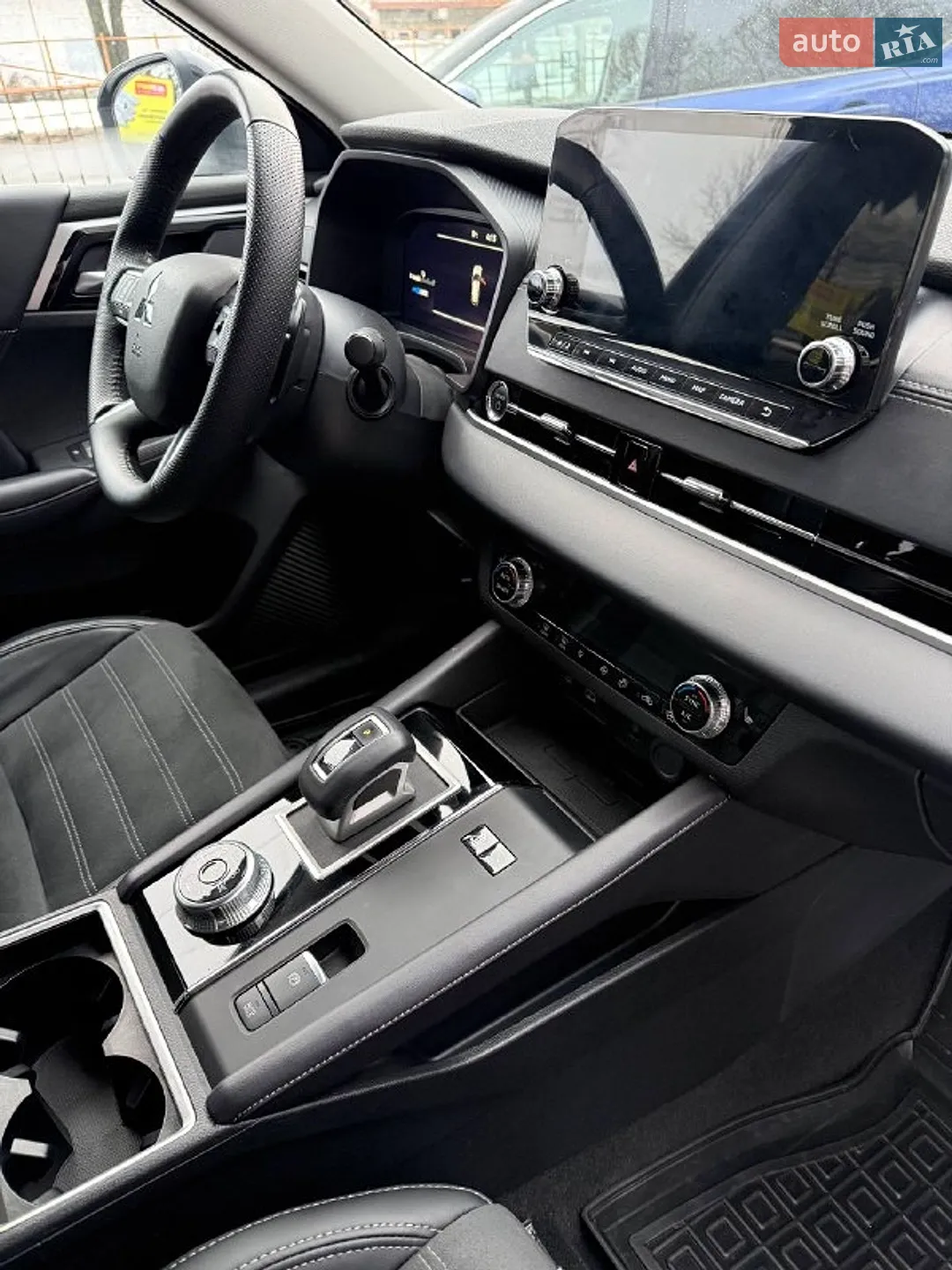 2024 Mitsubishi Outlander - мініатюра 47