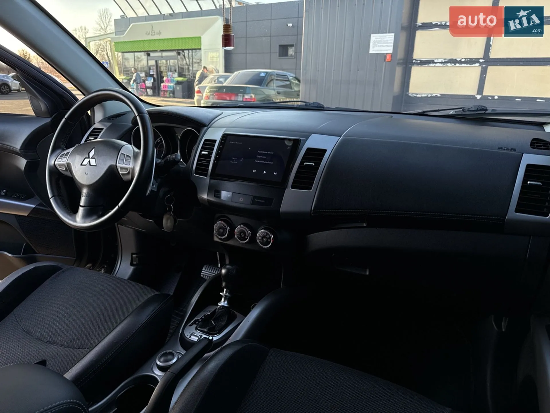 2010 Mitsubishi Outlander - мініатюра 20