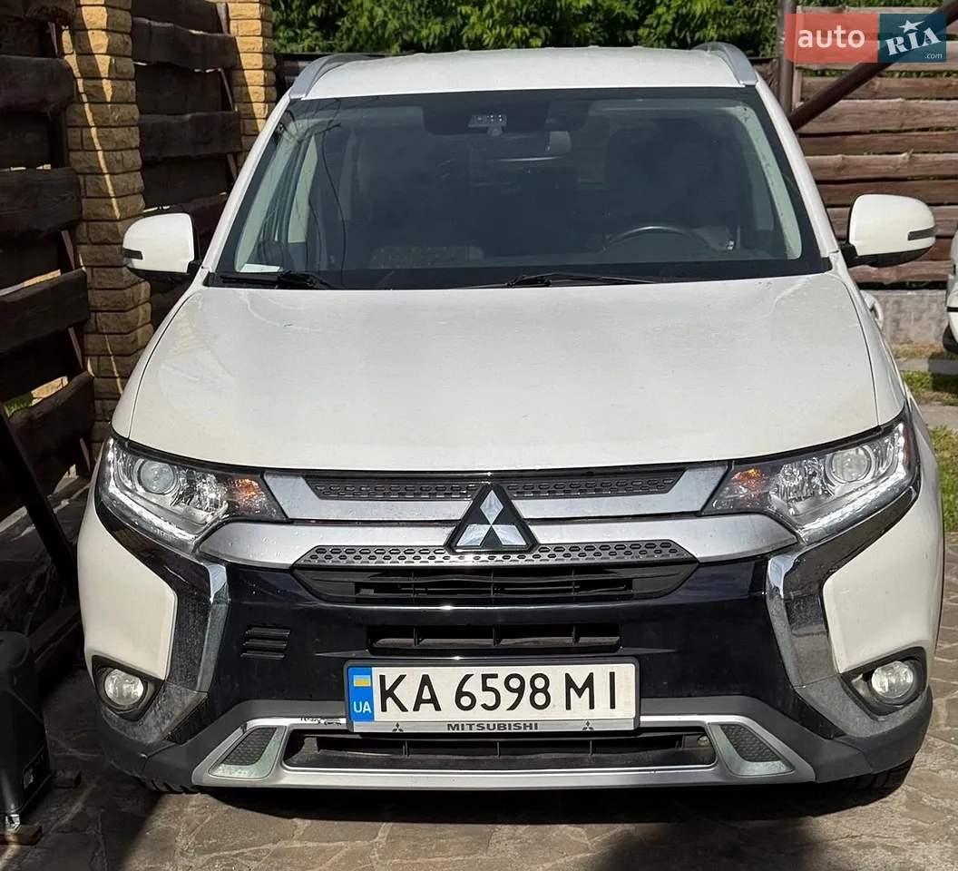 2021 Mitsubishi Outlander - мініатюра 88