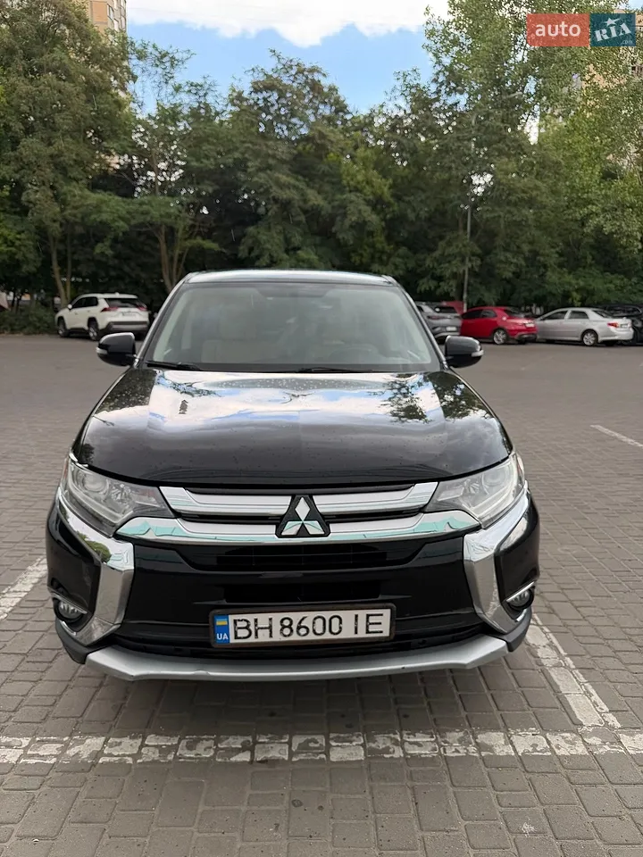 2017 Mitsubishi Outlander - мініатюра 36