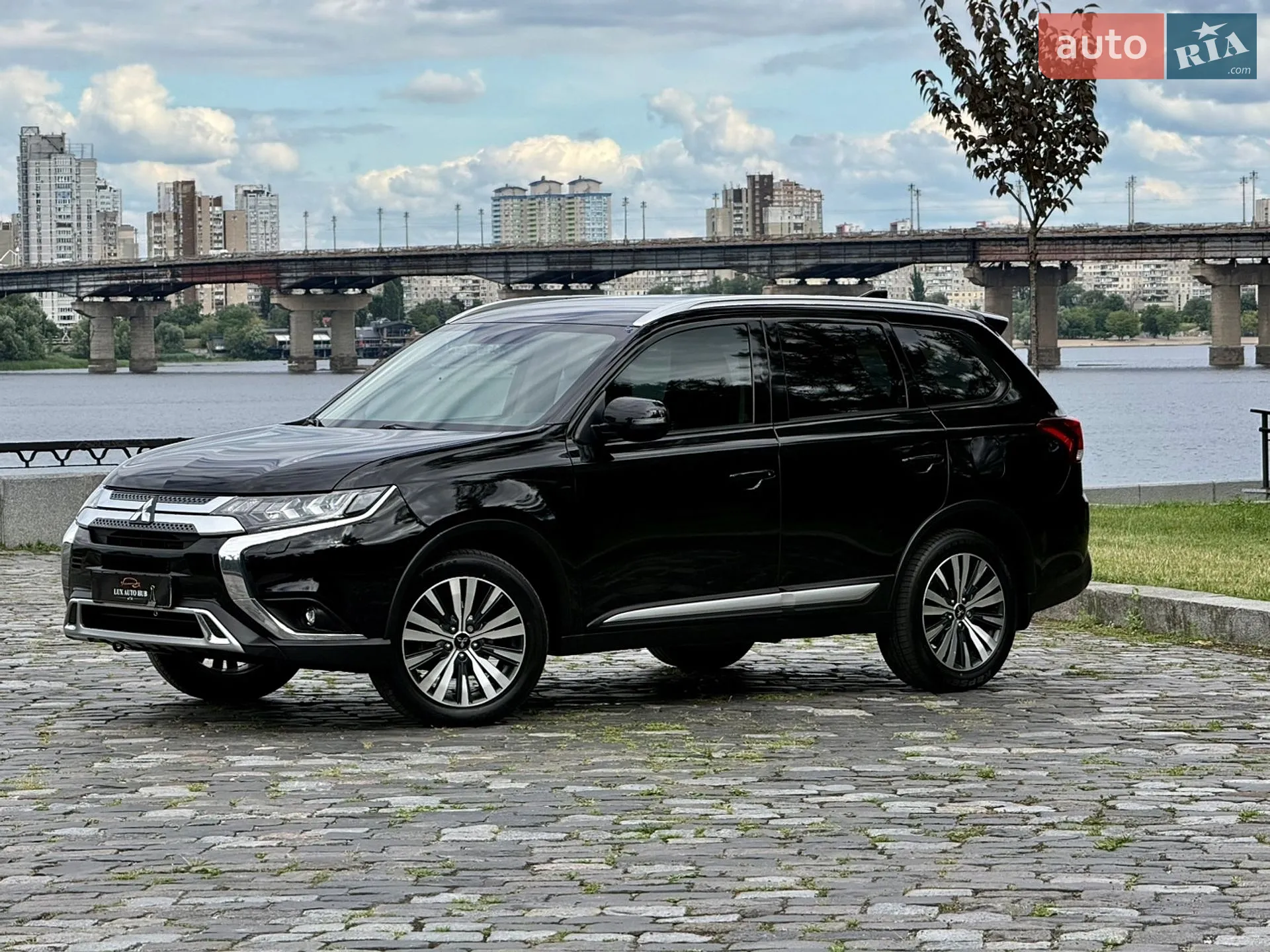 2021 Mitsubishi Outlander - мініатюра 7