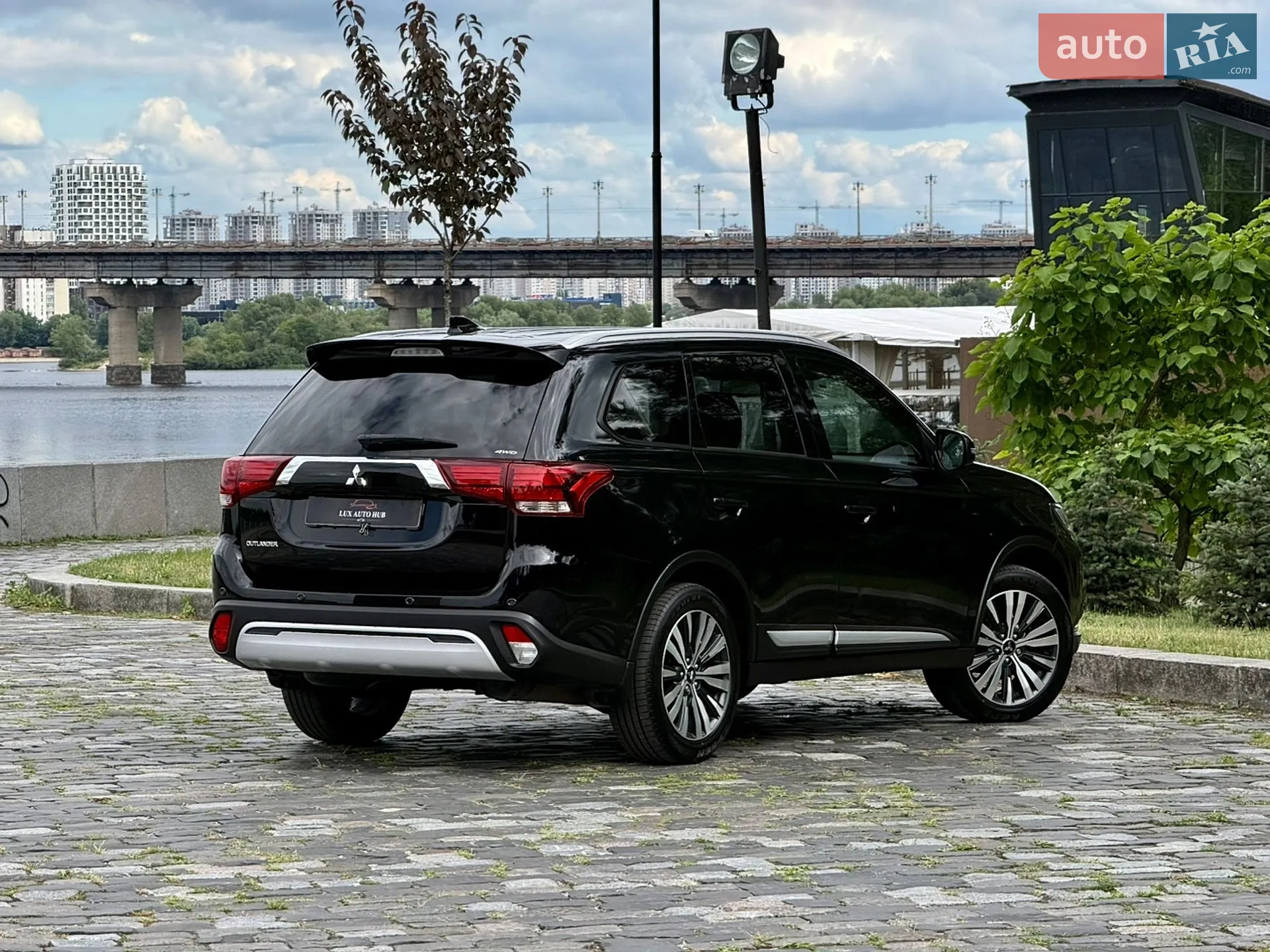 2021 Mitsubishi Outlander - мініатюра 19