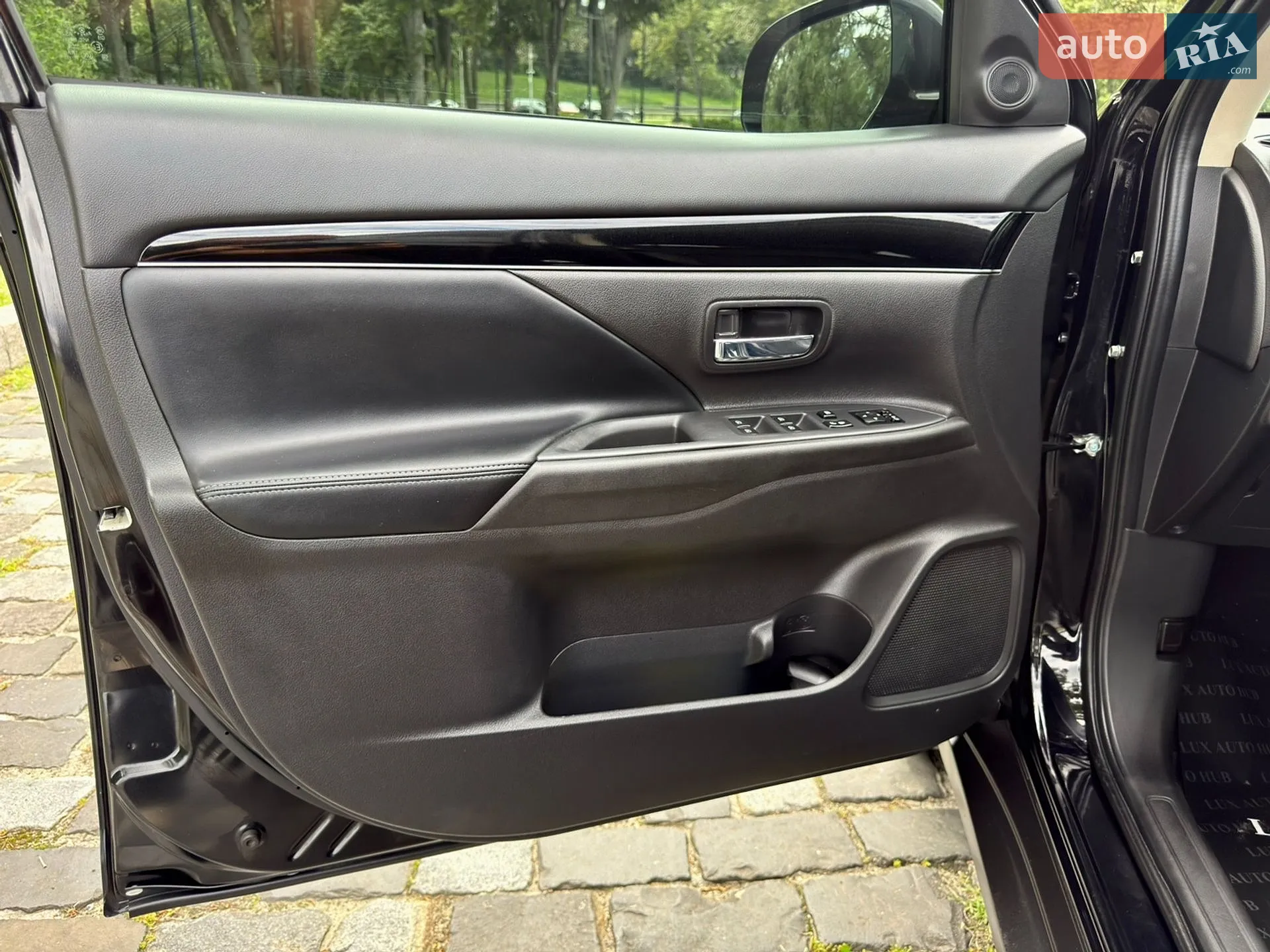 2021 Mitsubishi Outlander - мініатюра 30