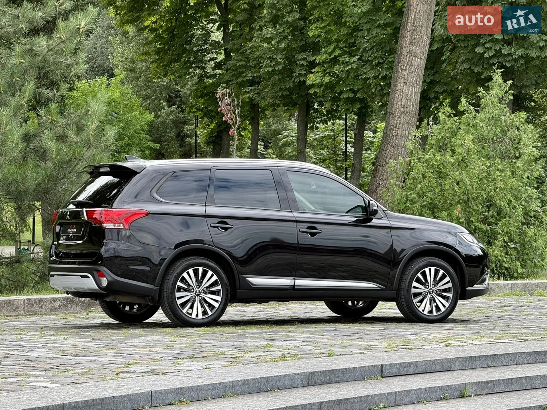 2021 Mitsubishi Outlander - мініатюра 174