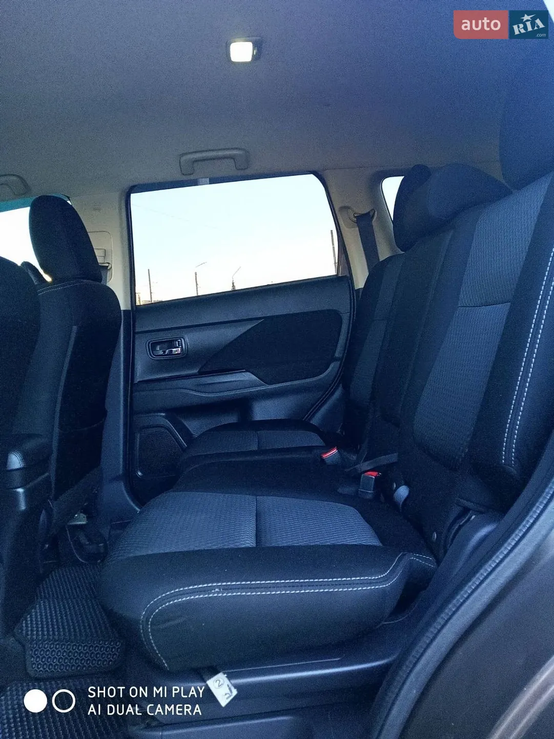 2015 Mitsubishi Outlander - мініатюра 15