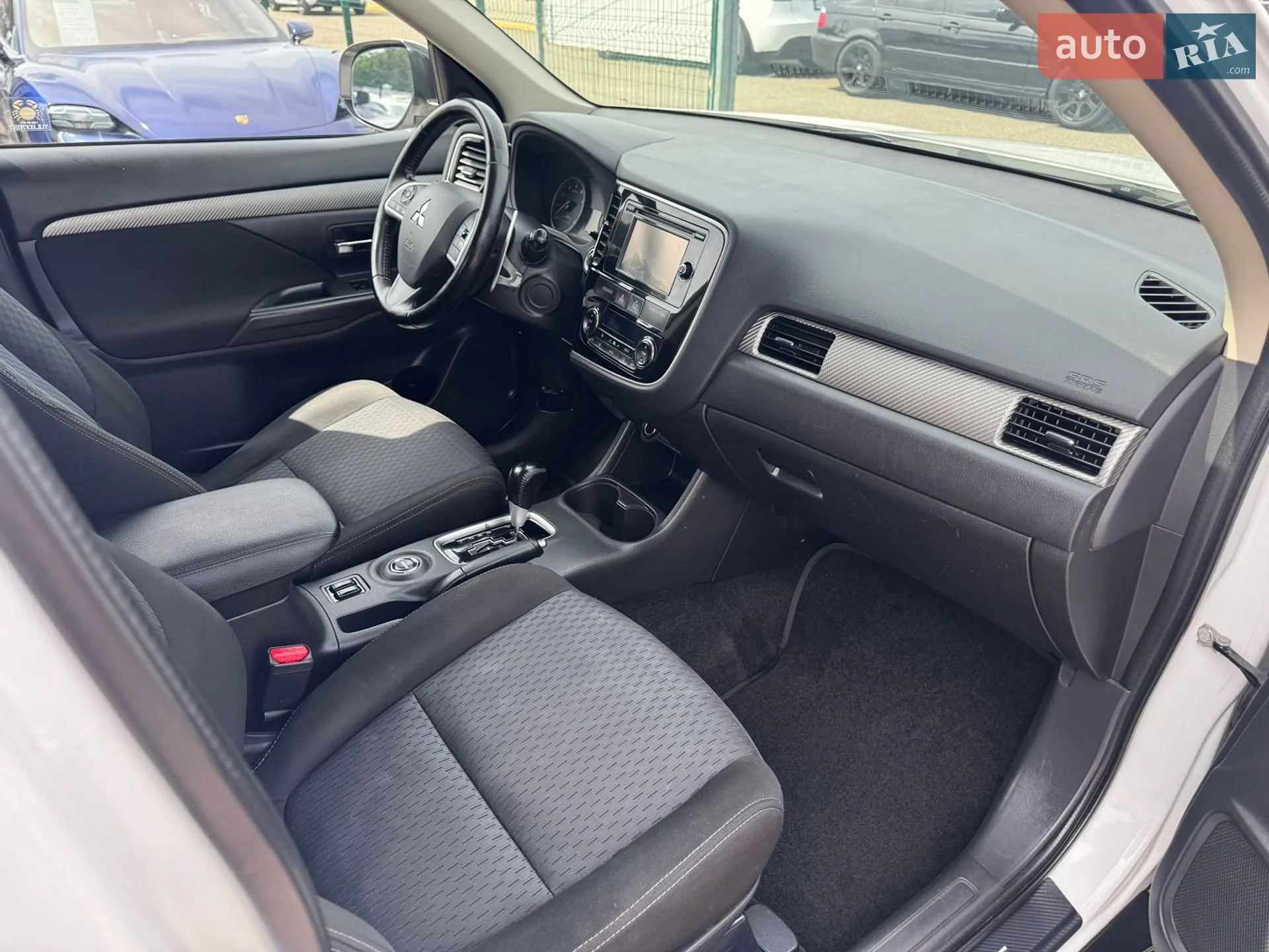 2014 Mitsubishi Outlander - мініатюра 28