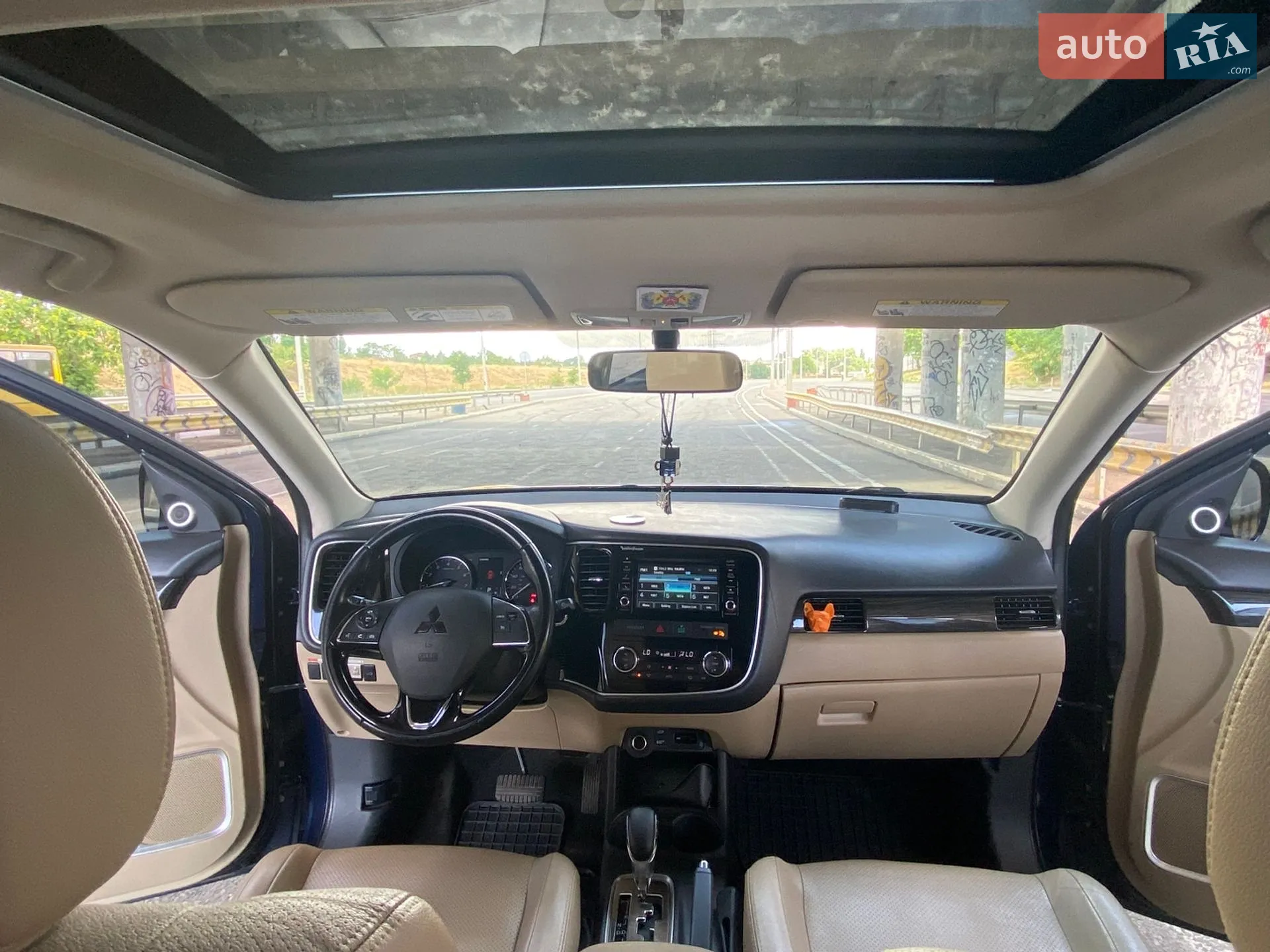 2016 Mitsubishi Outlander - мініатюра 16