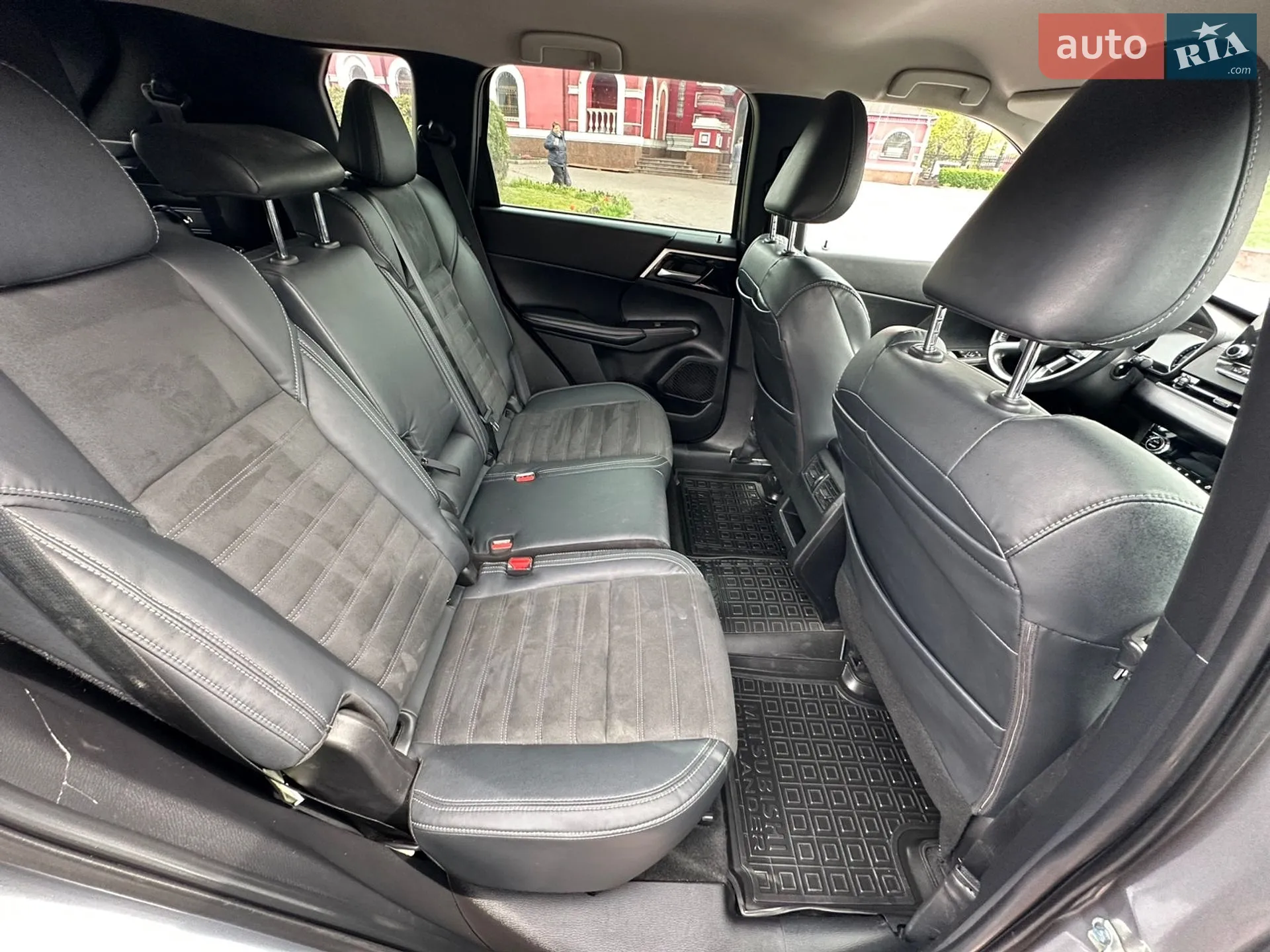 2021 Mitsubishi Outlander - мініатюра 17