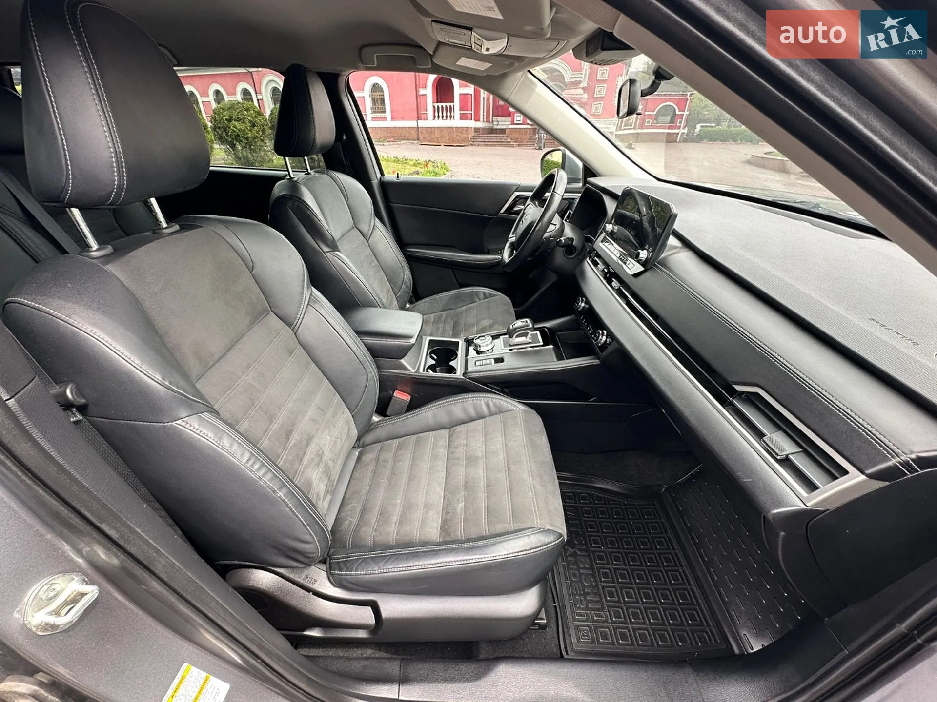 2021 Mitsubishi Outlander - мініатюра 19