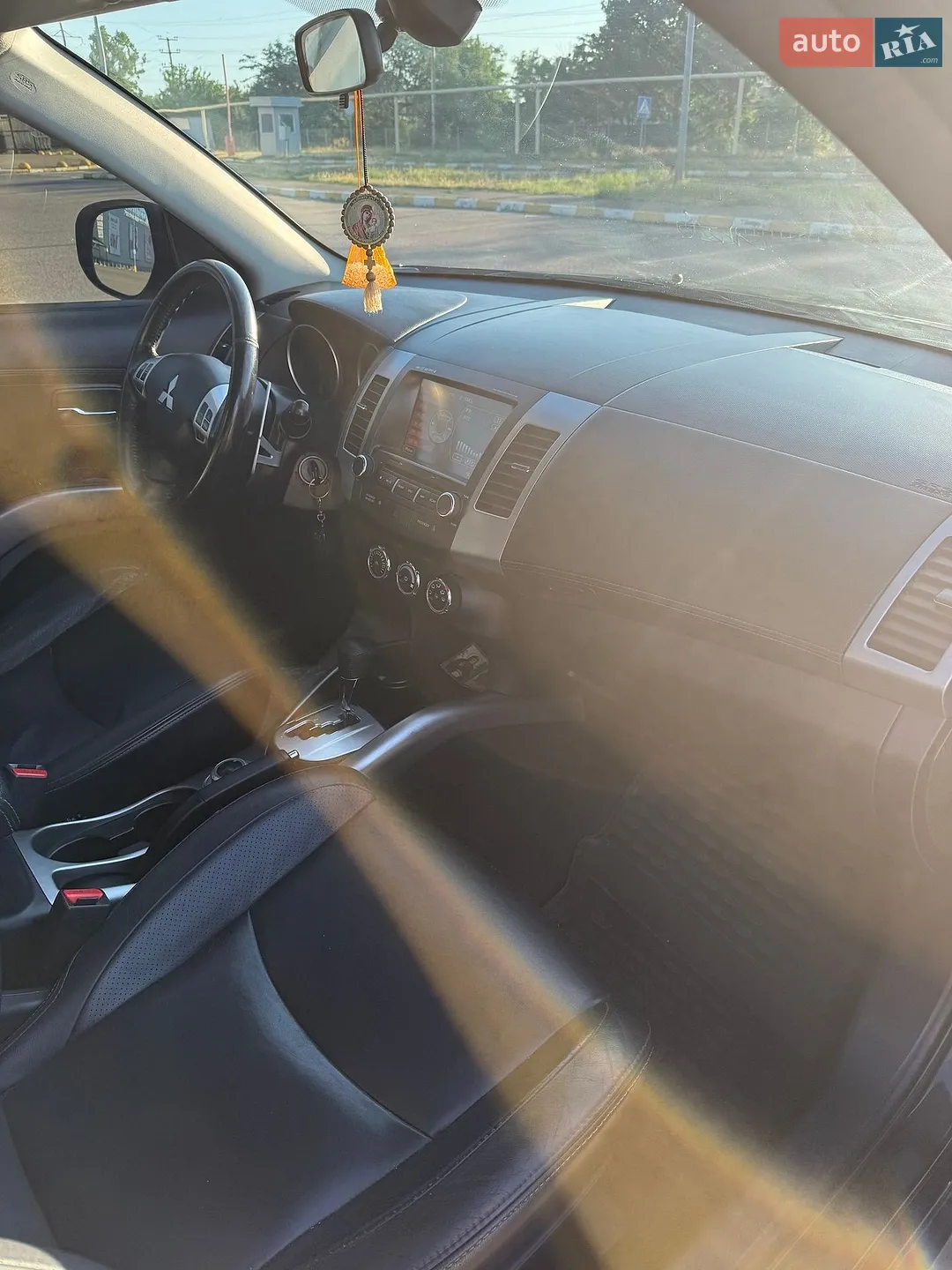 2010 Mitsubishi Outlander - мініатюра 44