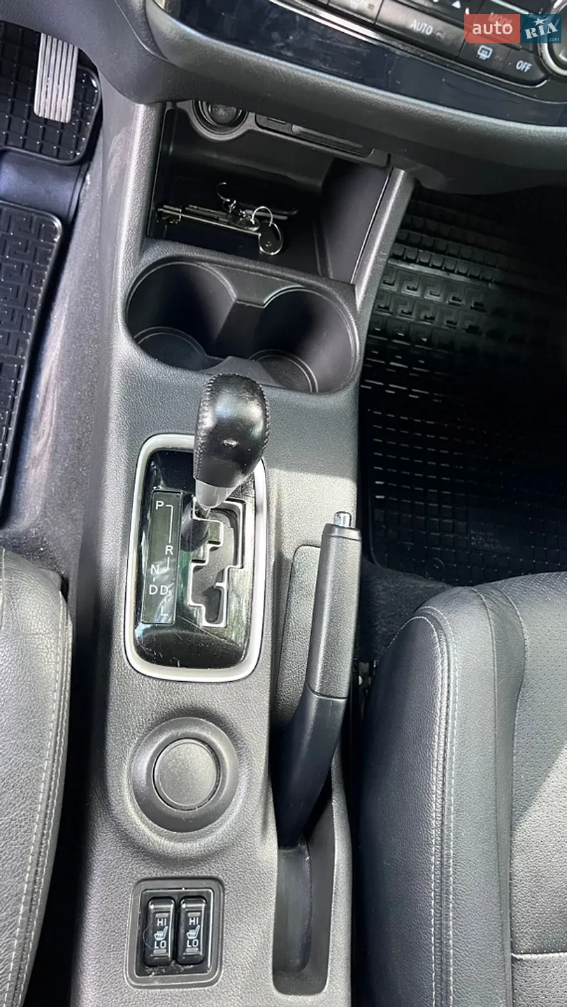 2015 Mitsubishi Outlander - мініатюра 18