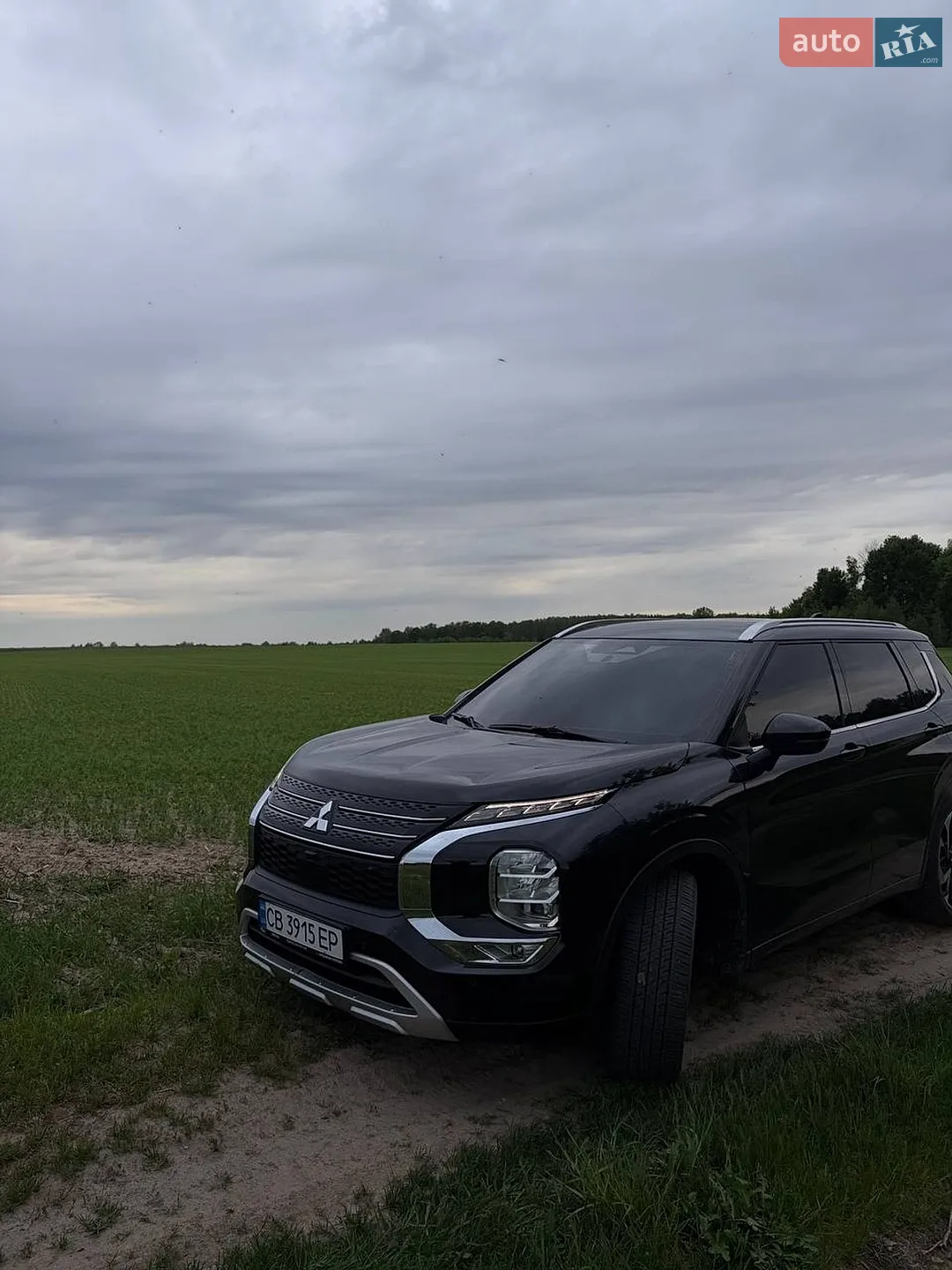 2024 Mitsubishi Outlander - мініатюра 2