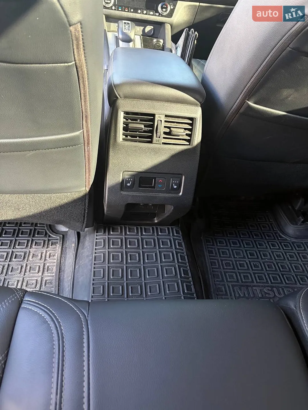 2024 Mitsubishi Outlander - мініатюра 21