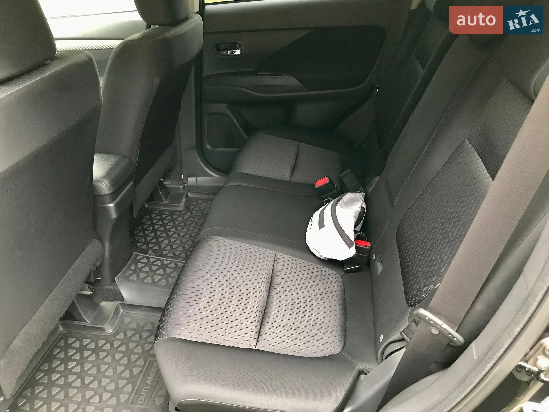 2013 Mitsubishi Outlander - мініатюра 23