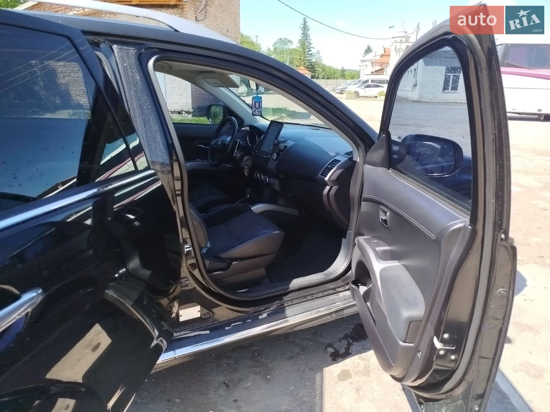2010 Mitsubishi Outlander - мініатюра 13