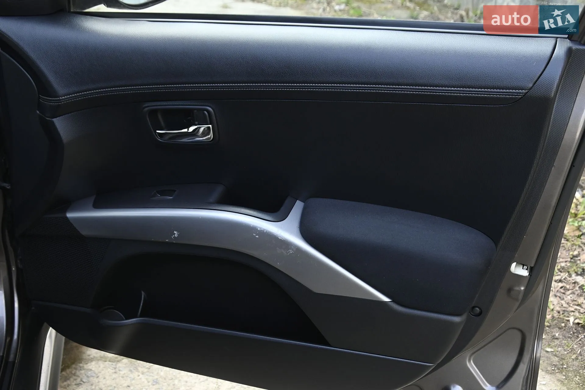 2010 Mitsubishi Outlander - мініатюра 33