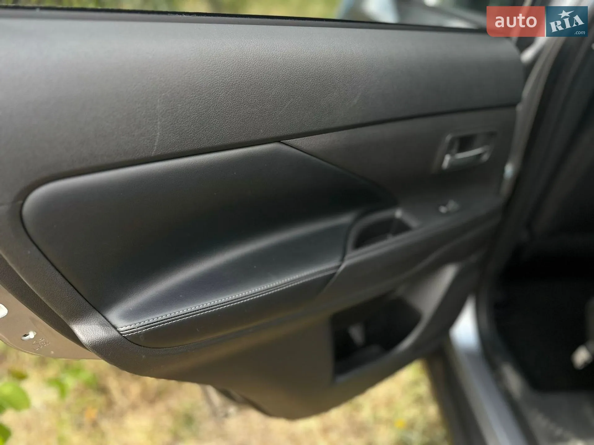 2019 Mitsubishi Outlander - мініатюра 3