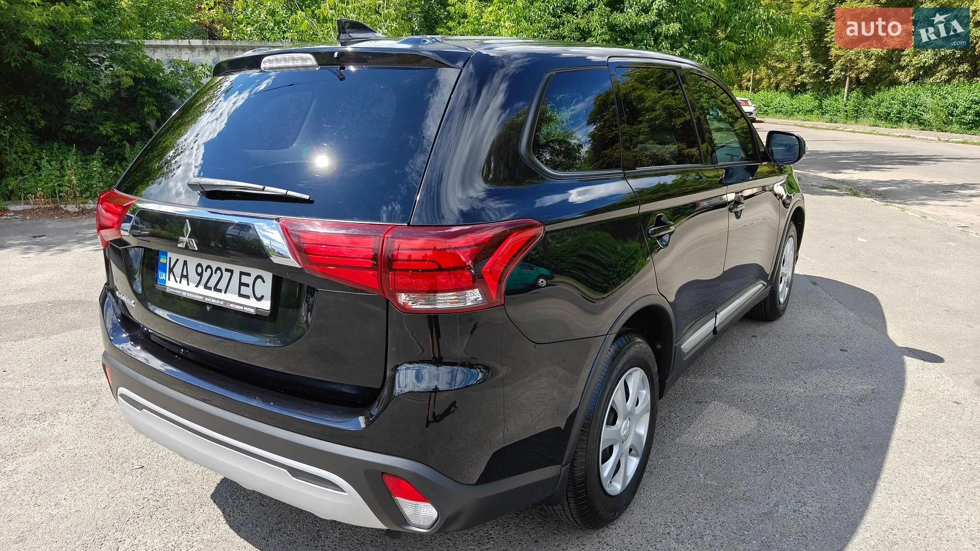 2021 Mitsubishi Outlander - мініатюра 7