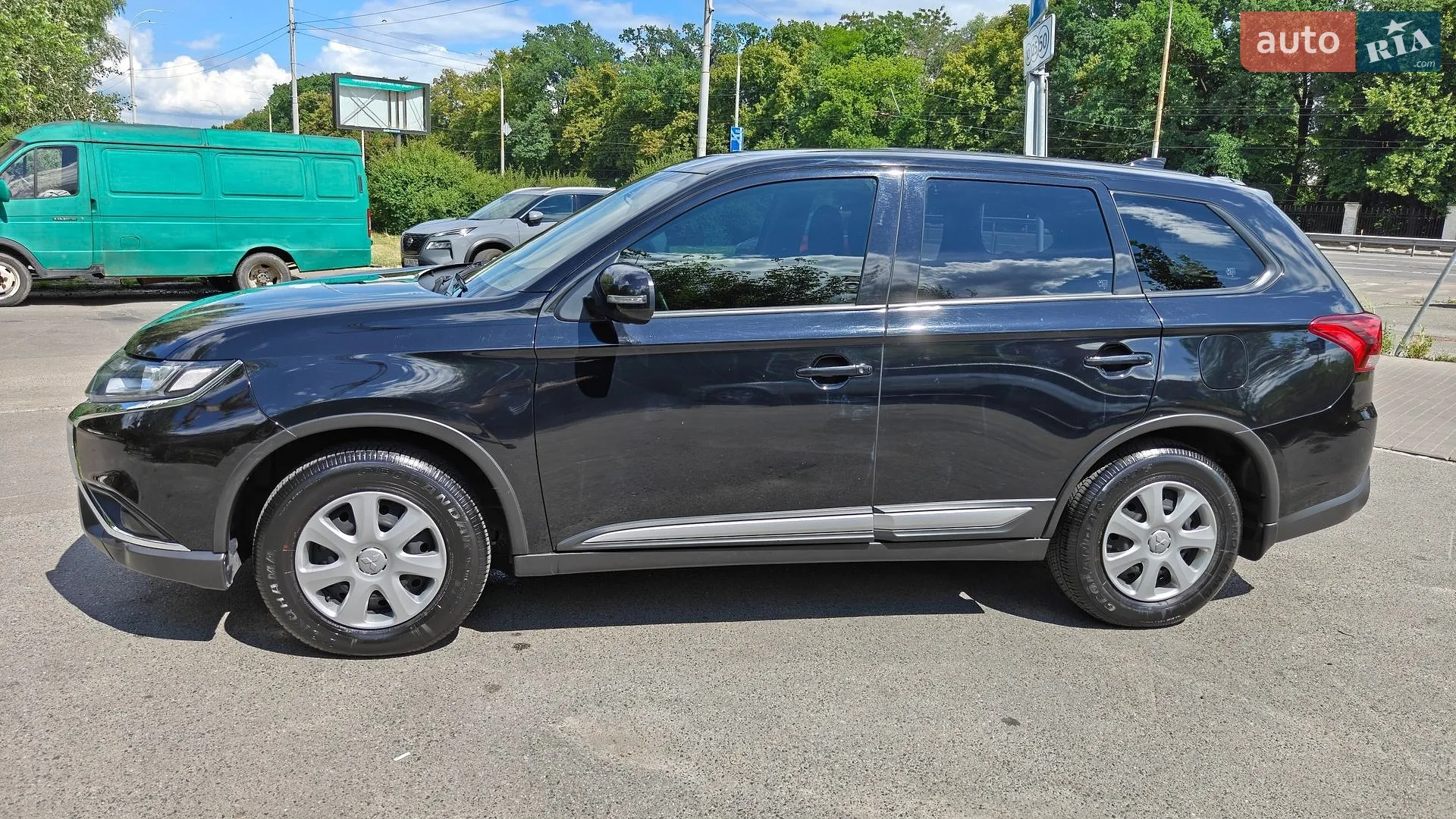 2021 Mitsubishi Outlander - мініатюра 16