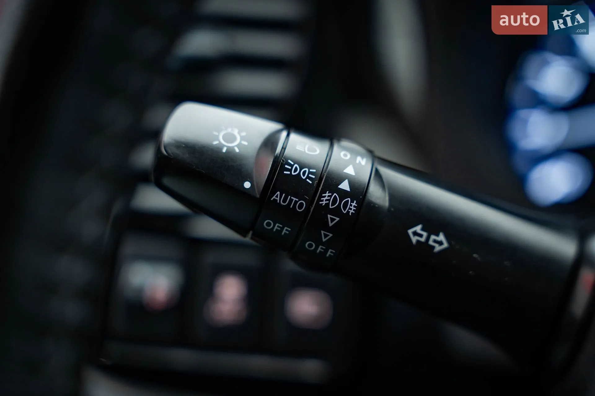 2020 Mitsubishi Outlander - мініатюра 16