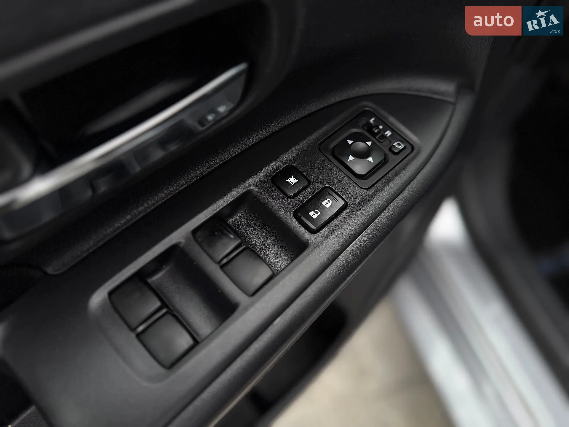 2013 Mitsubishi Outlander - мініатюра 26