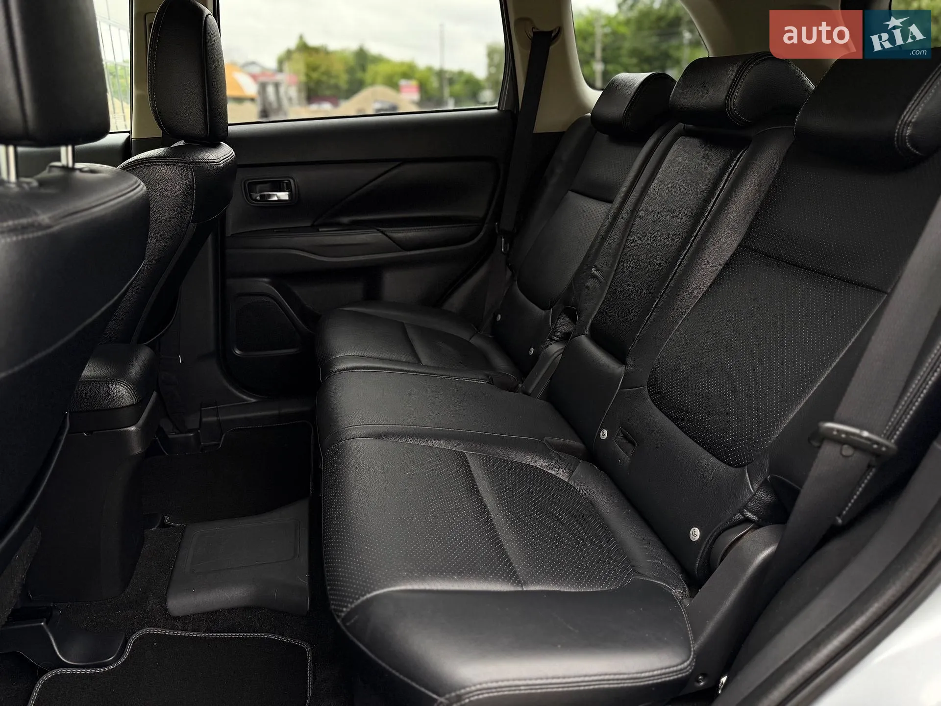 2013 Mitsubishi Outlander - мініатюра 37