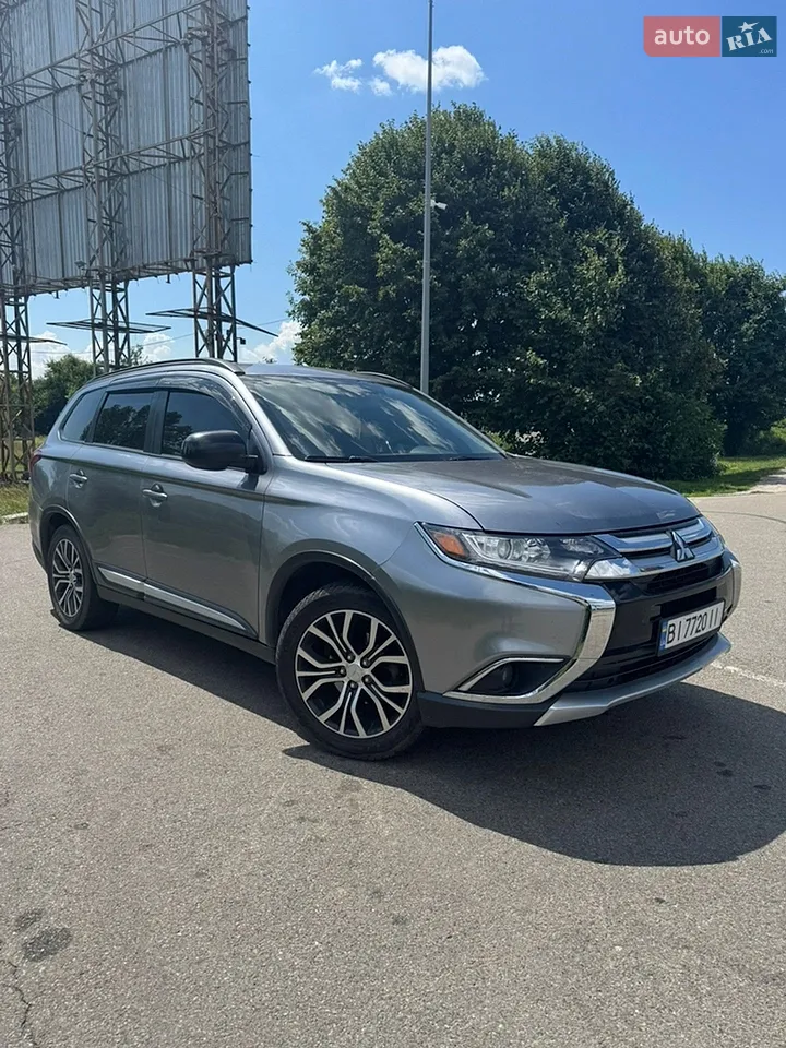 2018 Mitsubishi Outlander - мініатюра 16