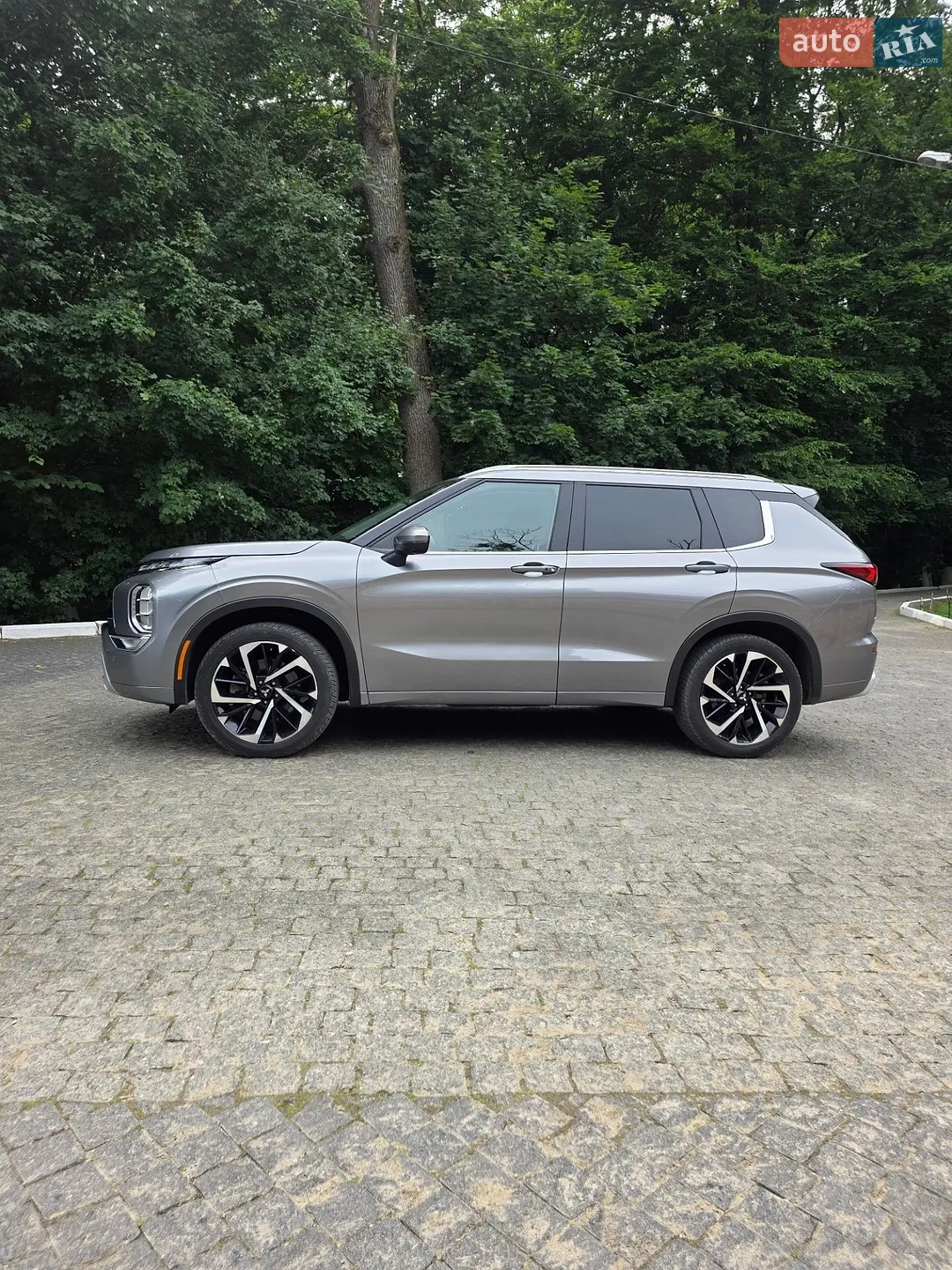 2022 Mitsubishi Outlander - мініатюра 4