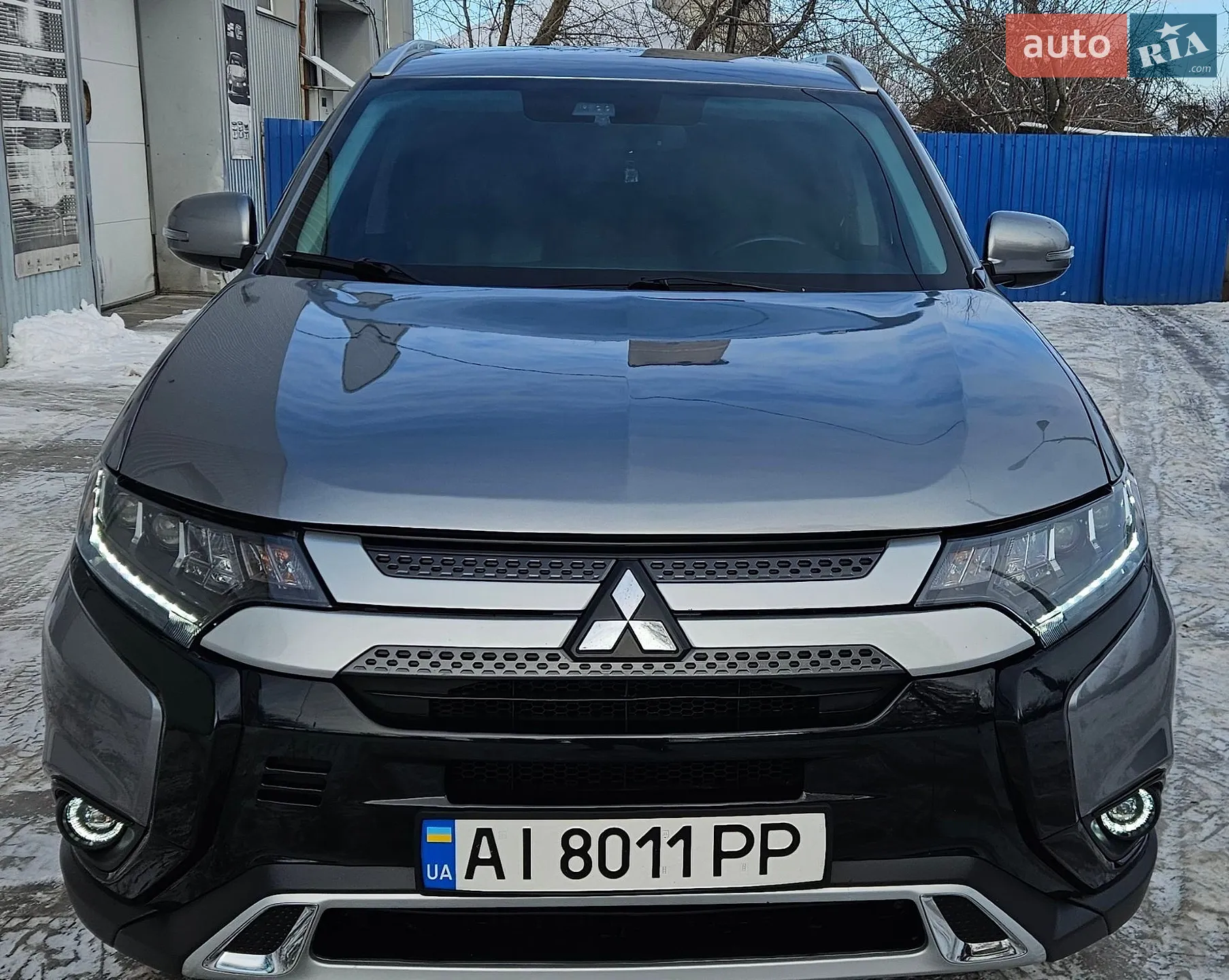 2019 Mitsubishi Outlander - фото 1
