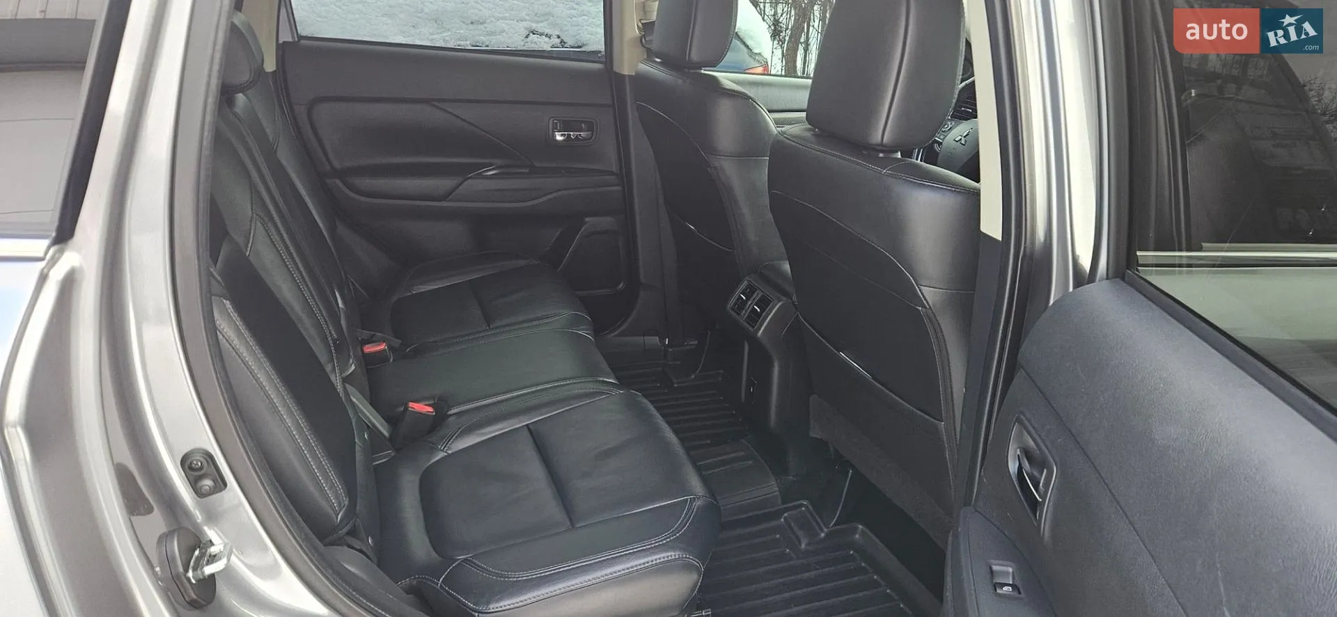 2019 Mitsubishi Outlander - мініатюра 14