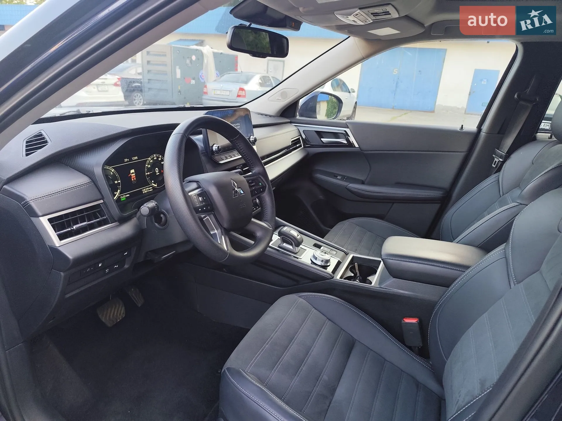 2025 Mitsubishi Outlander - мініатюра 14