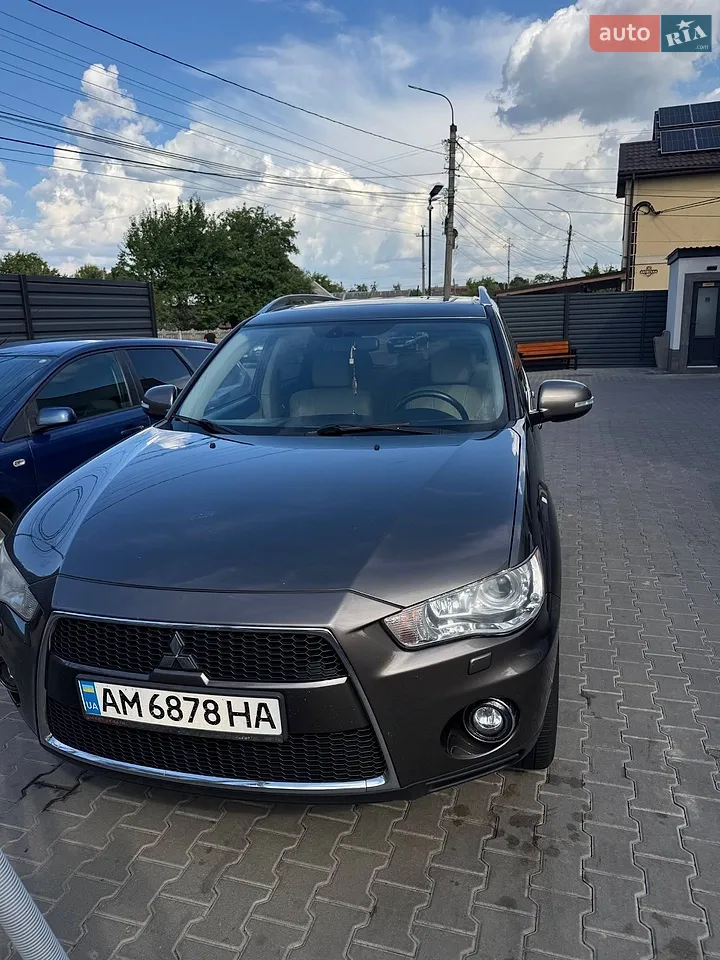 2011 Mitsubishi Outlander - мініатюра 23