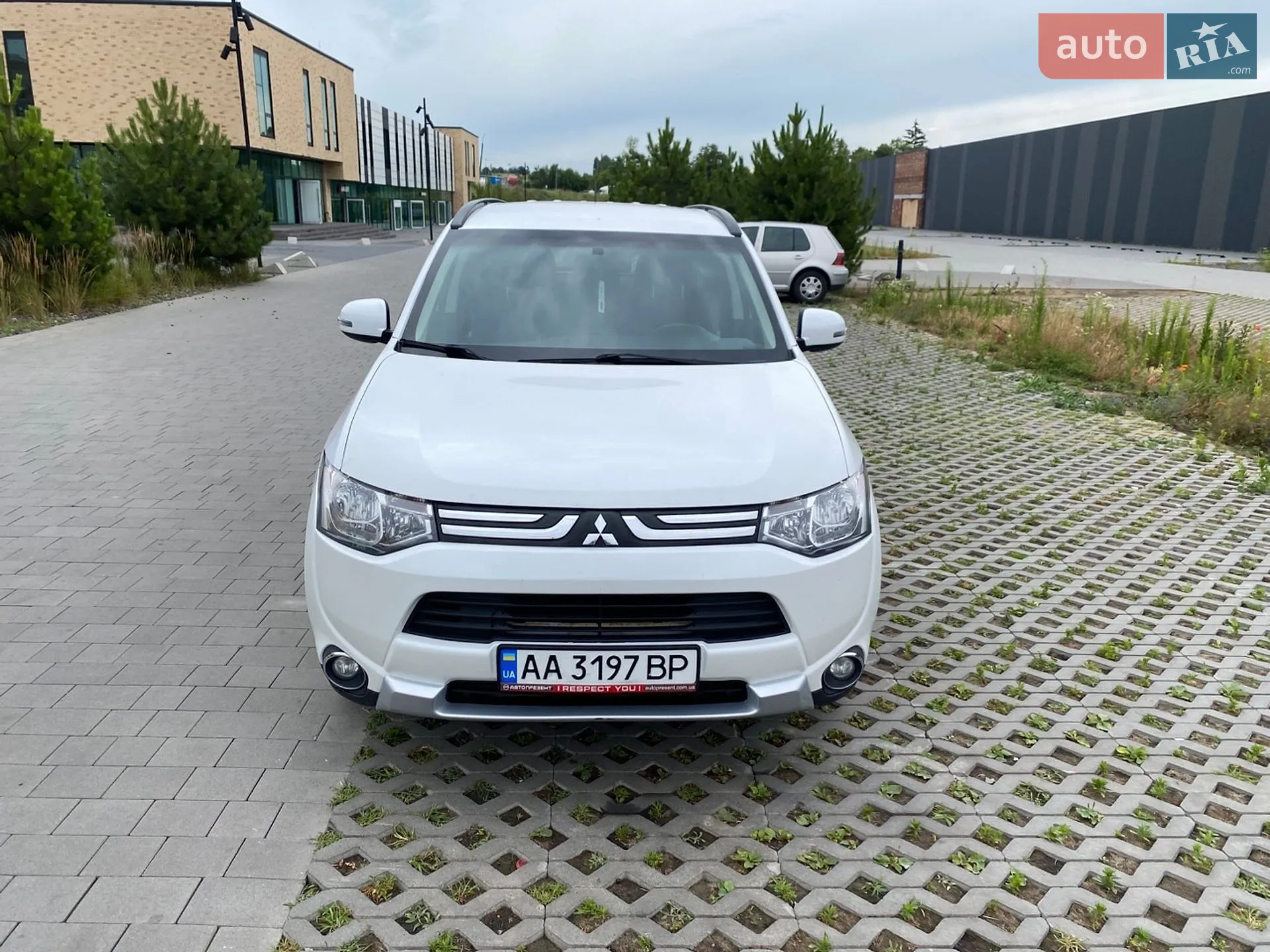 2014 Mitsubishi Outlander - мініатюра 4