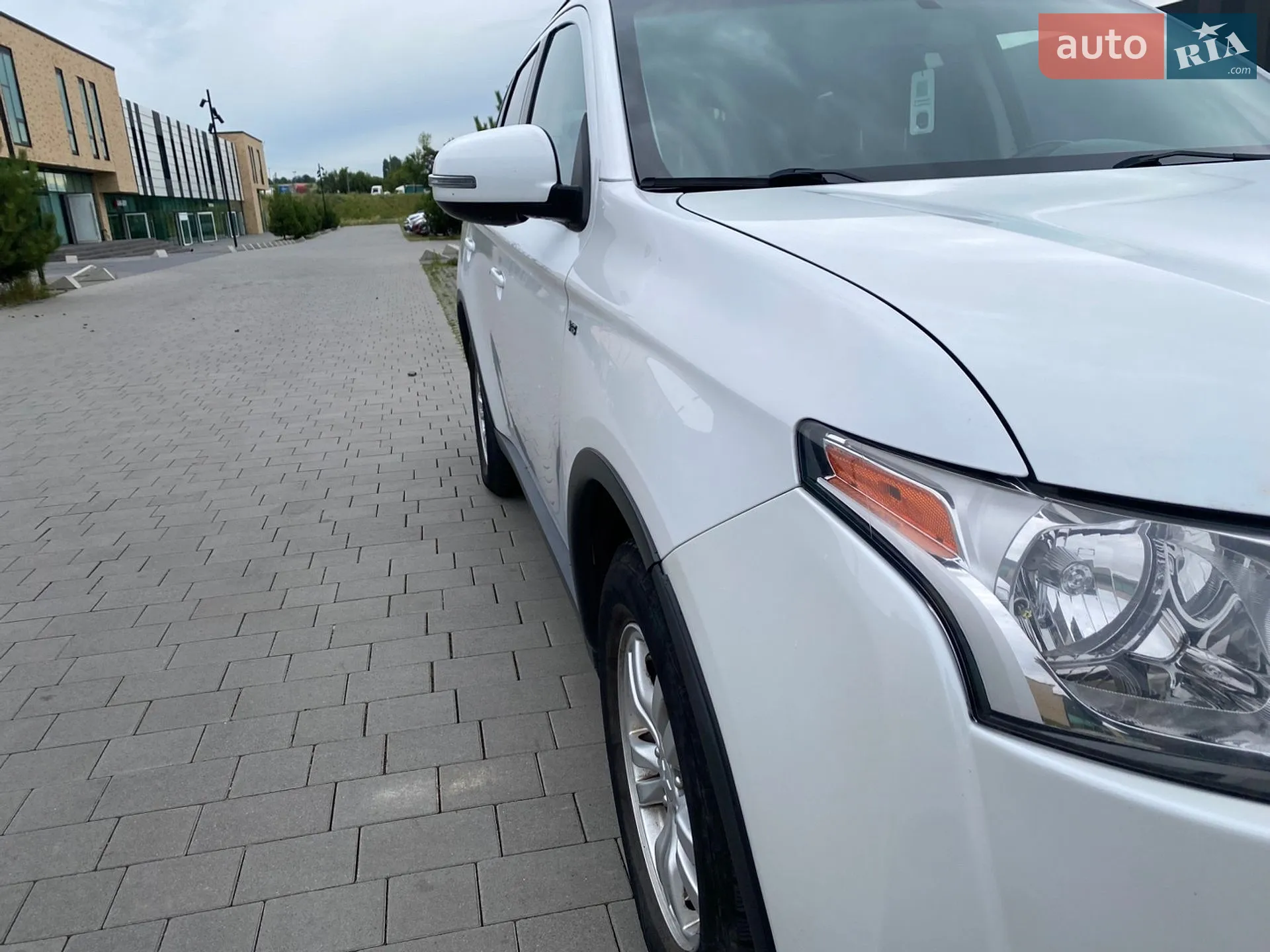 2014 Mitsubishi Outlander - мініатюра 8