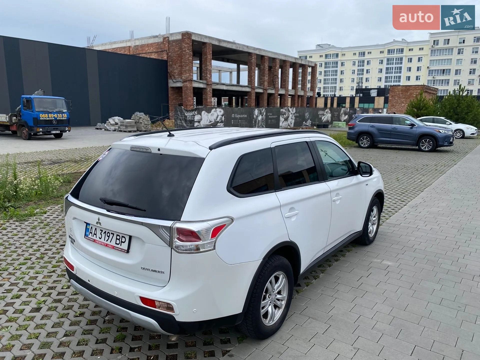 2014 Mitsubishi Outlander - мініатюра 15