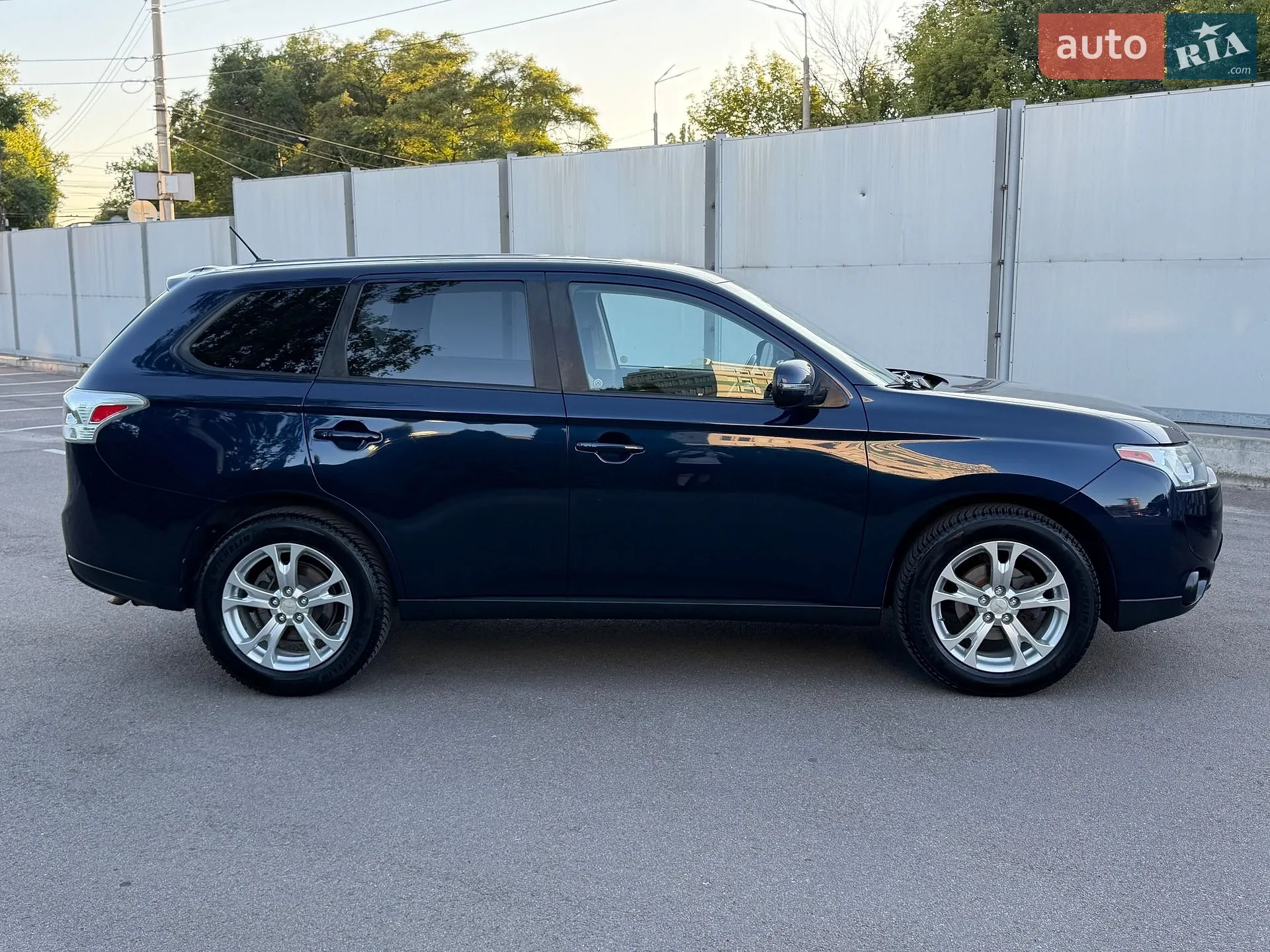 2013 Mitsubishi Outlander - мініатюра 11