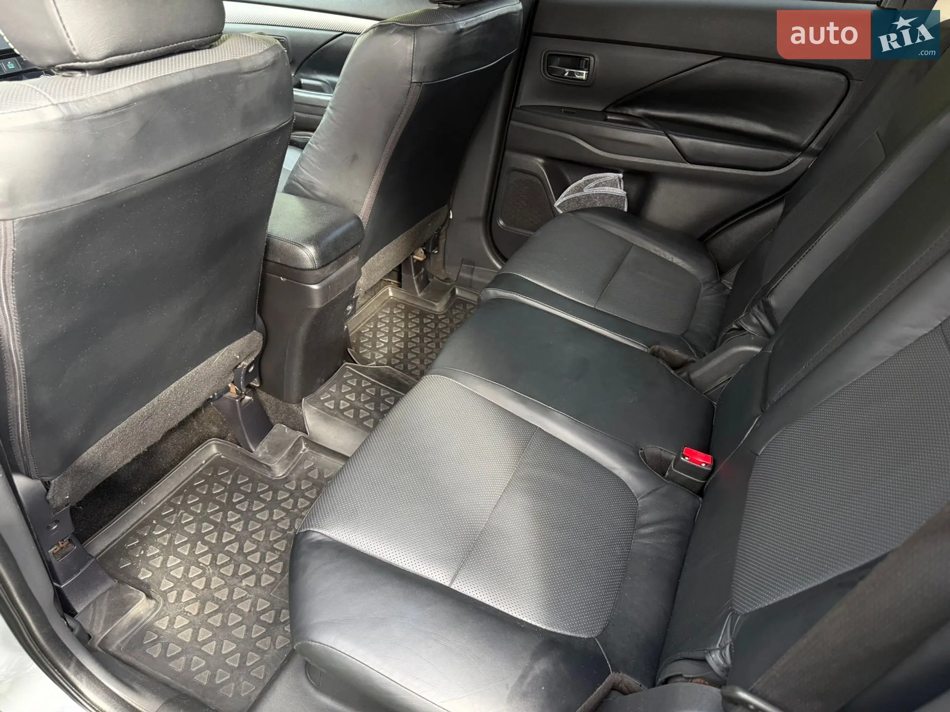 2013 Mitsubishi Outlander - мініатюра 28