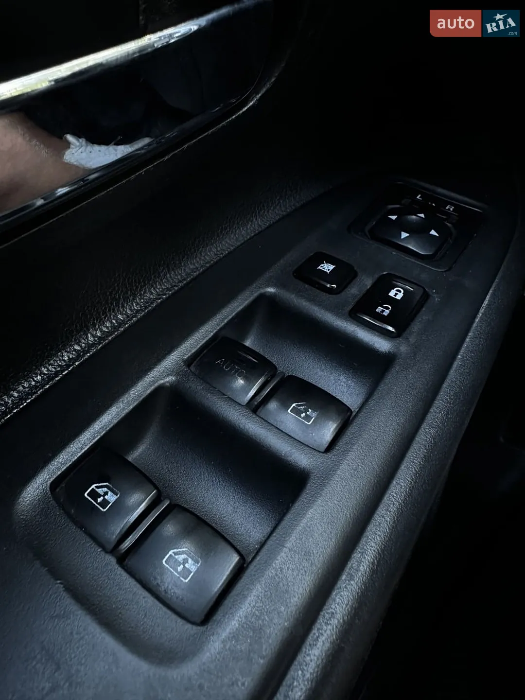 2017 Mitsubishi Outlander - мініатюра 31