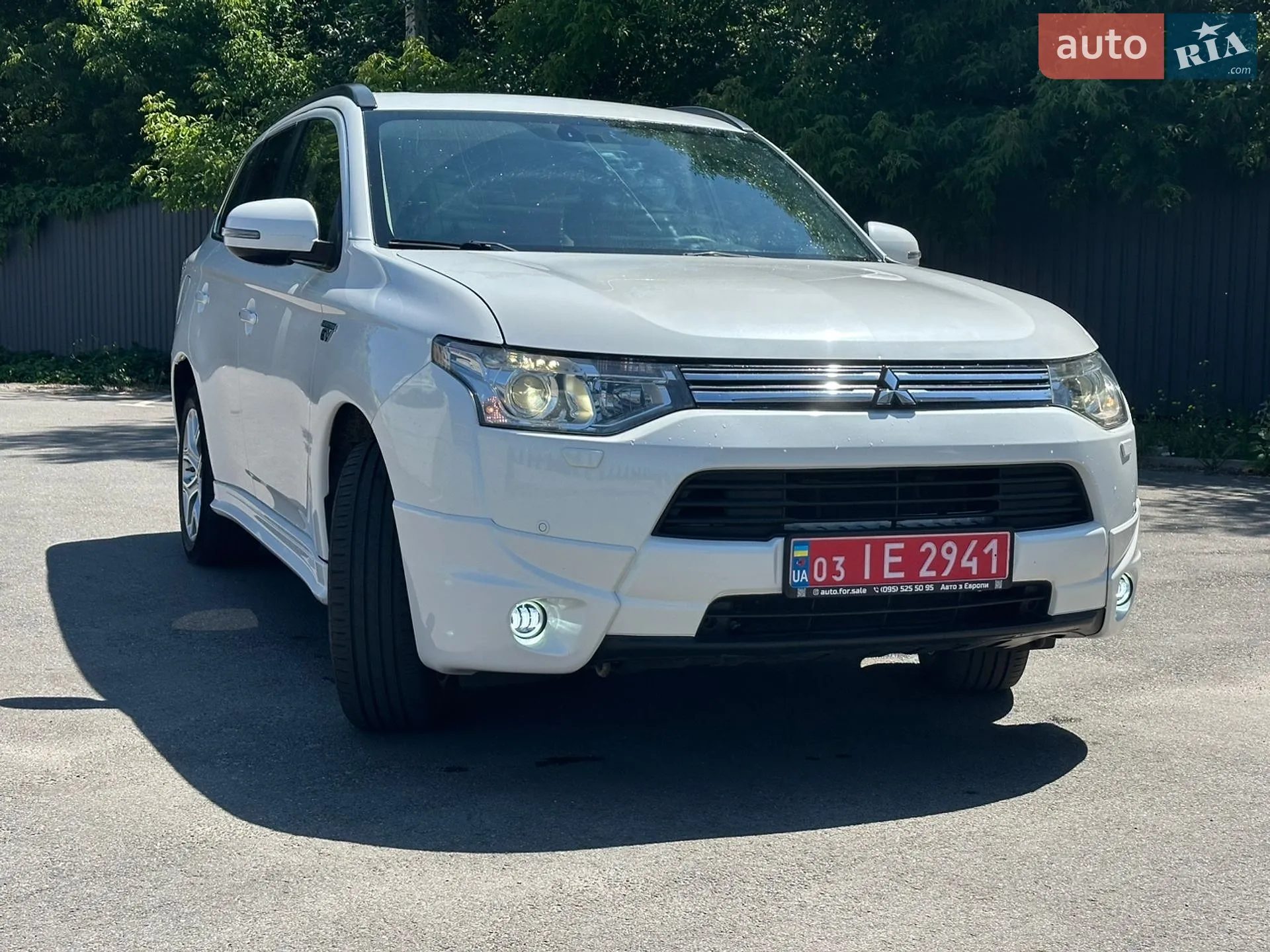 2014 Mitsubishi Outlander - мініатюра 12