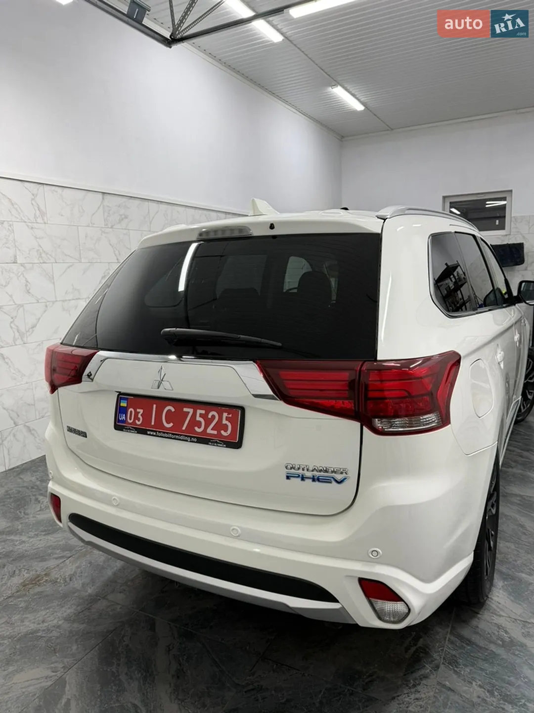2016 Mitsubishi Outlander - мініатюра 17