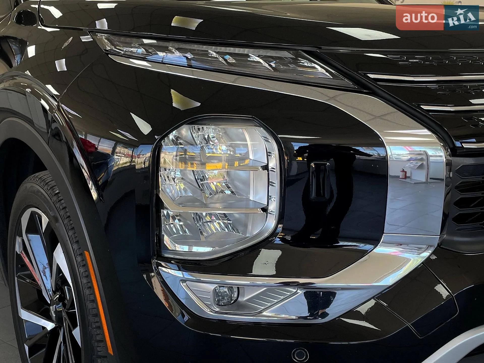 2022 Mitsubishi Outlander - мініатюра 3
