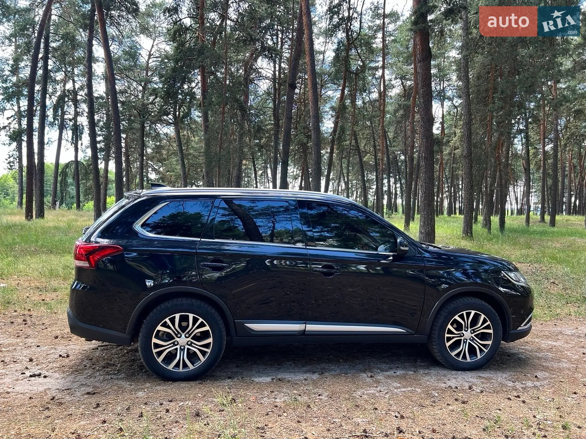 2016 Mitsubishi Outlander - мініатюра 3
