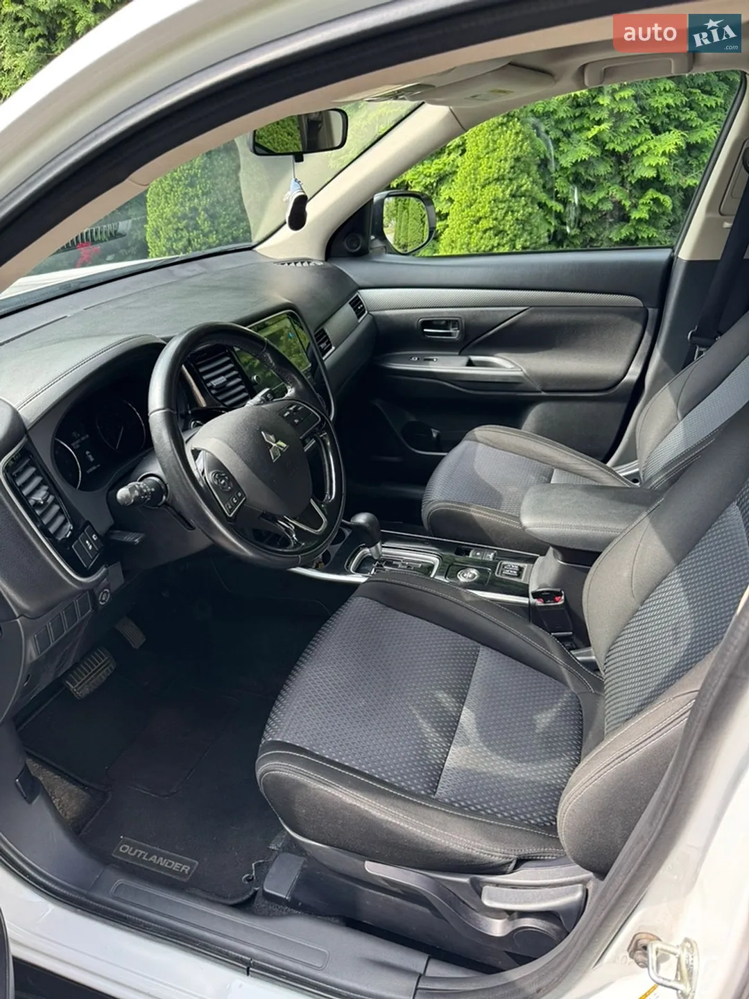 2017 Mitsubishi Outlander - мініатюра 4