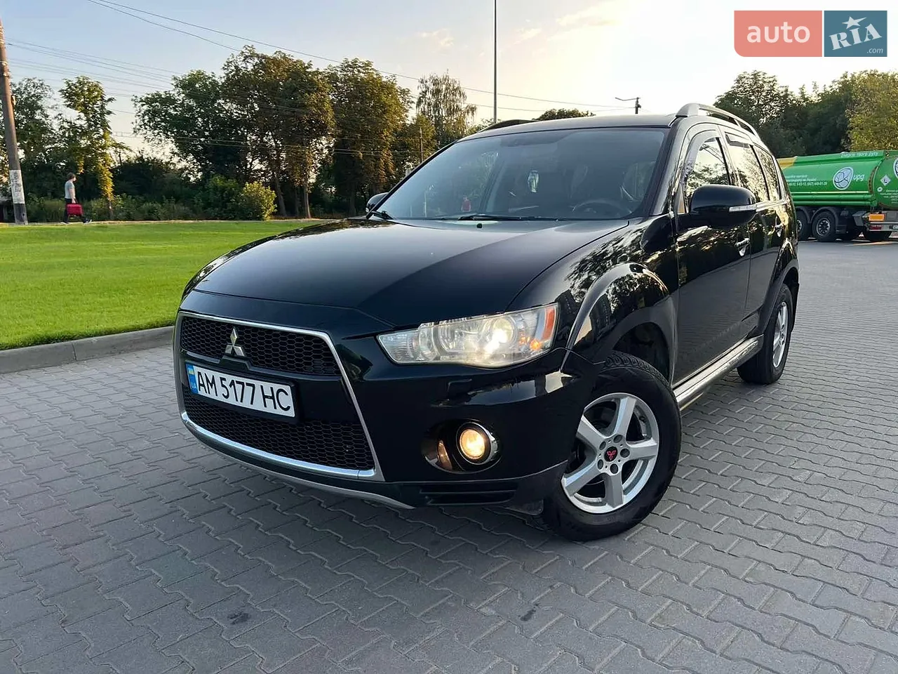 2011 Mitsubishi Outlander - мініатюра 16