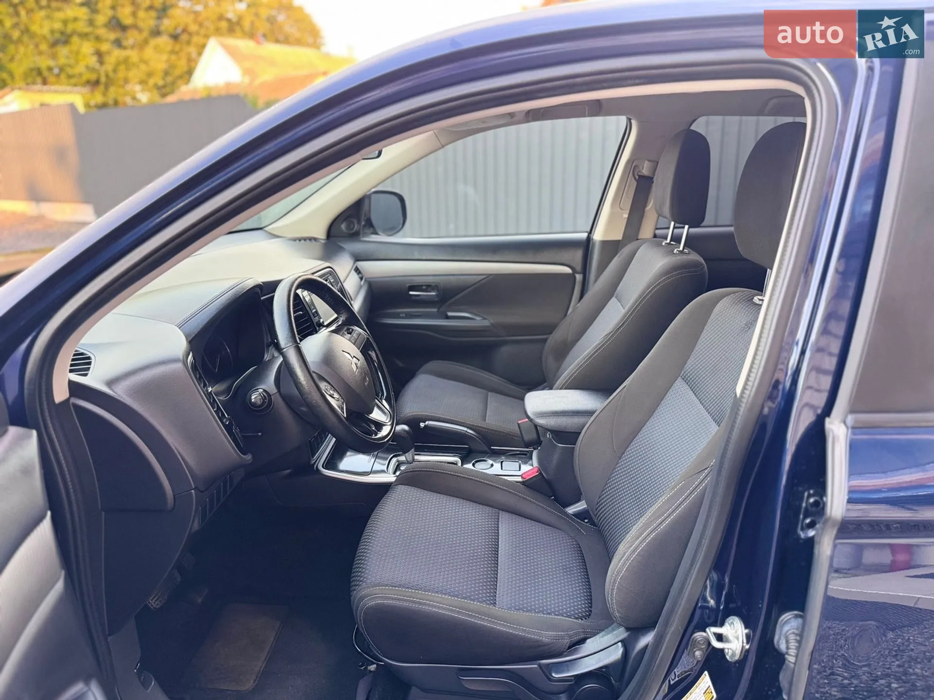 2016 Mitsubishi Outlander - мініатюра 21