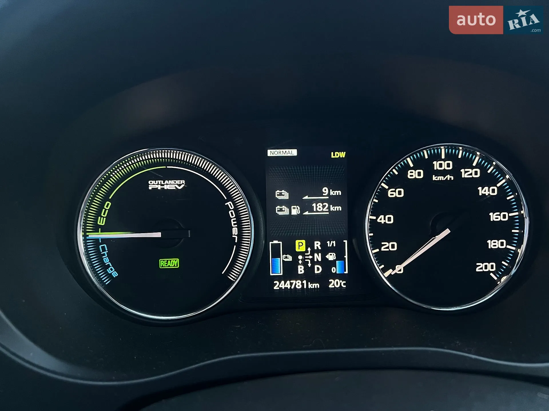 2014 Mitsubishi Outlander - мініатюра 17