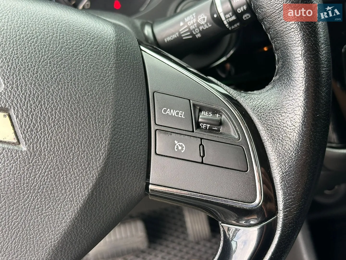 2016 Mitsubishi Outlander - мініатюра 29