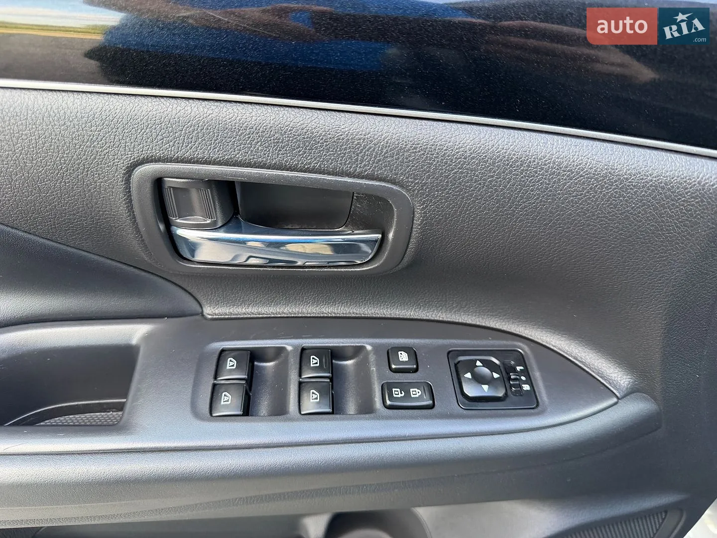 2019 Mitsubishi Outlander - мініатюра 13